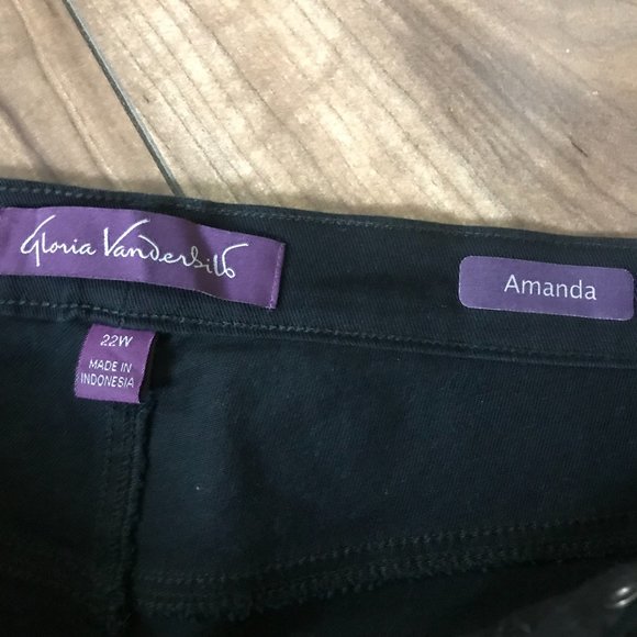 Gloria Vanderbilt Amanda Black Denim Jeans Plus Size 24W - Picture 3 of 7